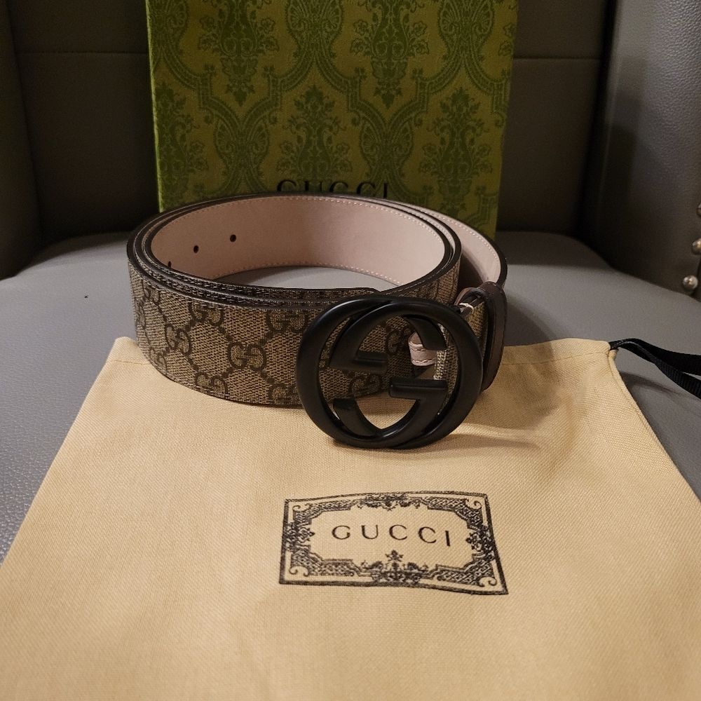 Authentic Gucci GG Belt 44/110
